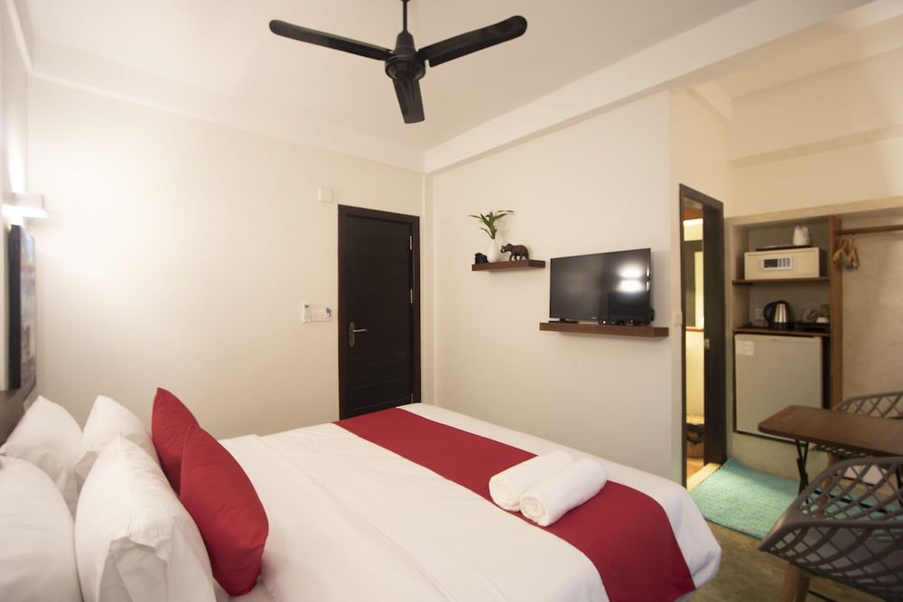 Baahu Villa Superior Double Room 2