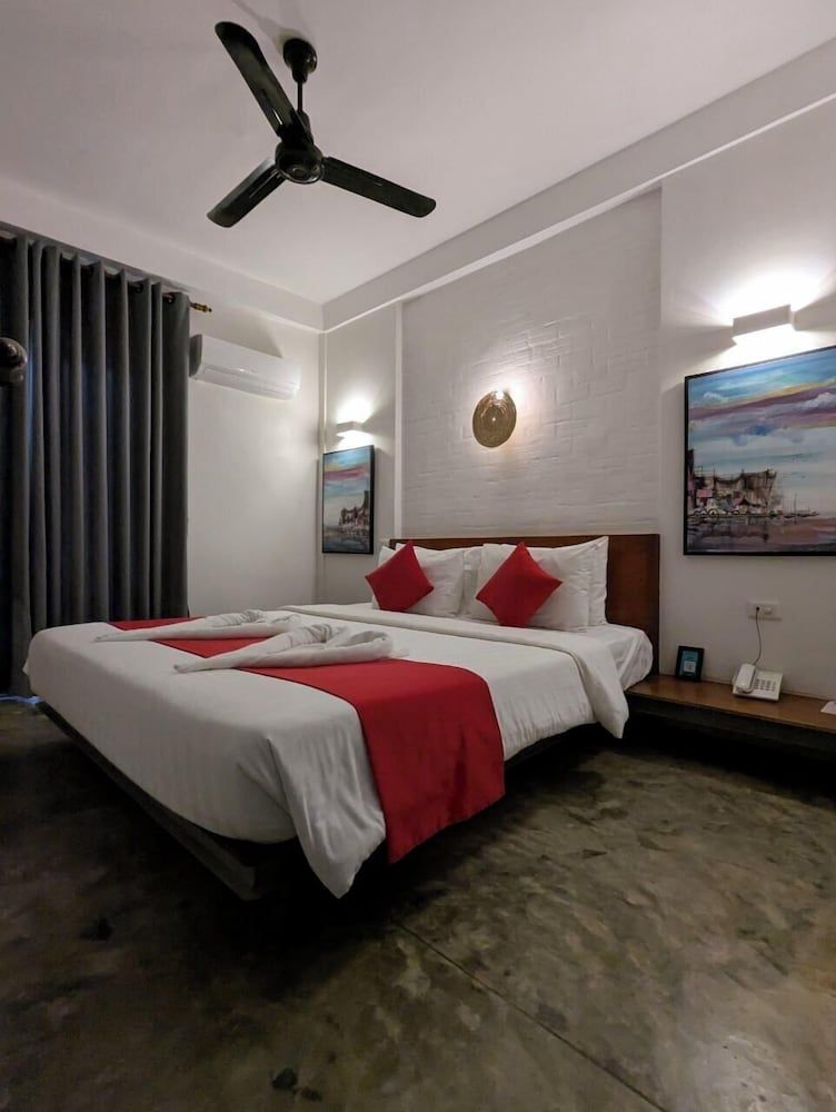 Baahu Villa Superior Double Room 5