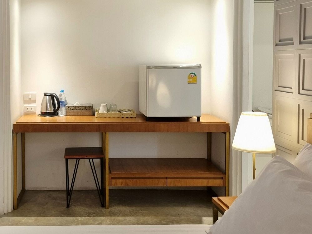 Vali Villa Bangkok Standard Double Room 10