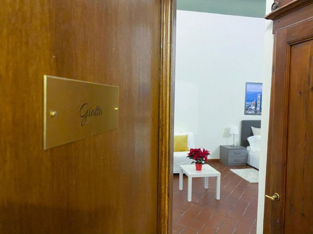 undefined Coco Places Soggiorno Panerai Centro Storico 3