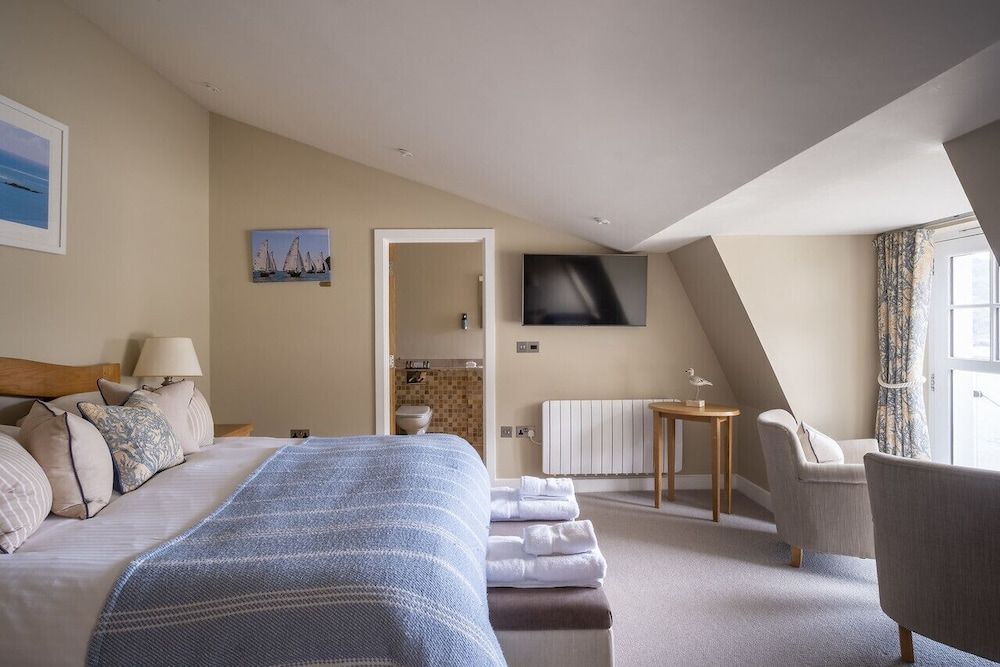 South Sands Hotel Dragon 7