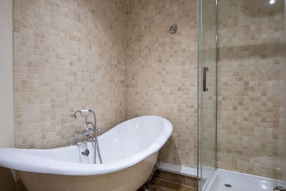 South Sands Hotel Dragon 21