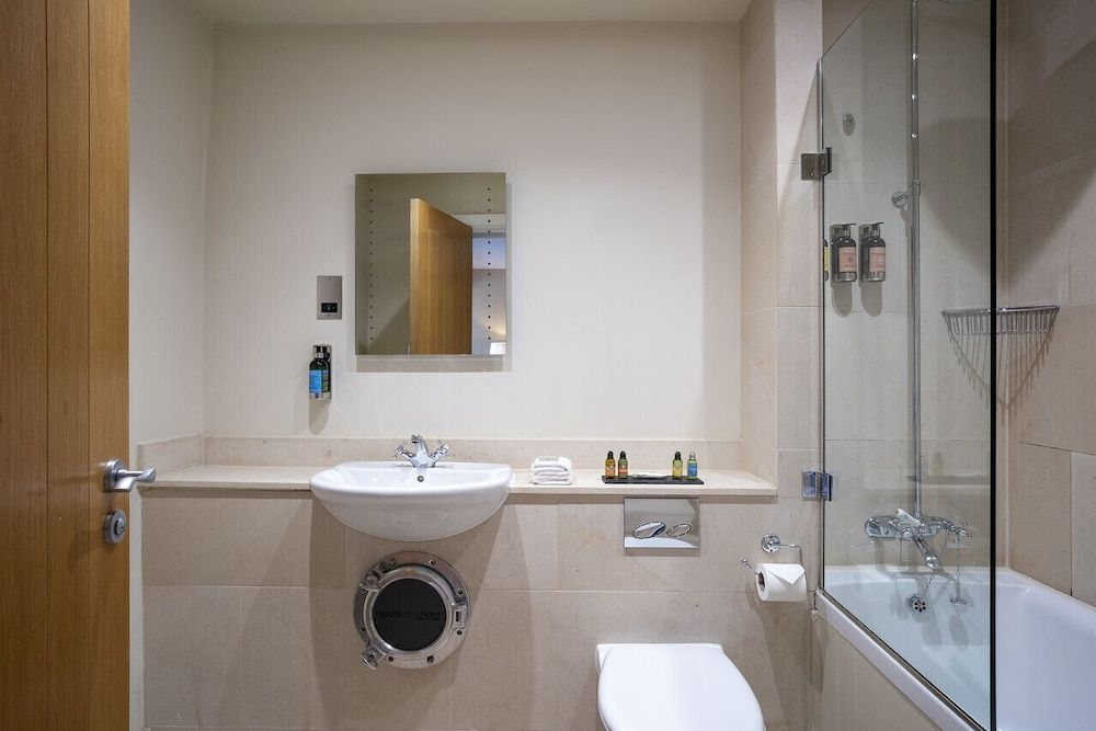 South Sands Hotel Dragon 16