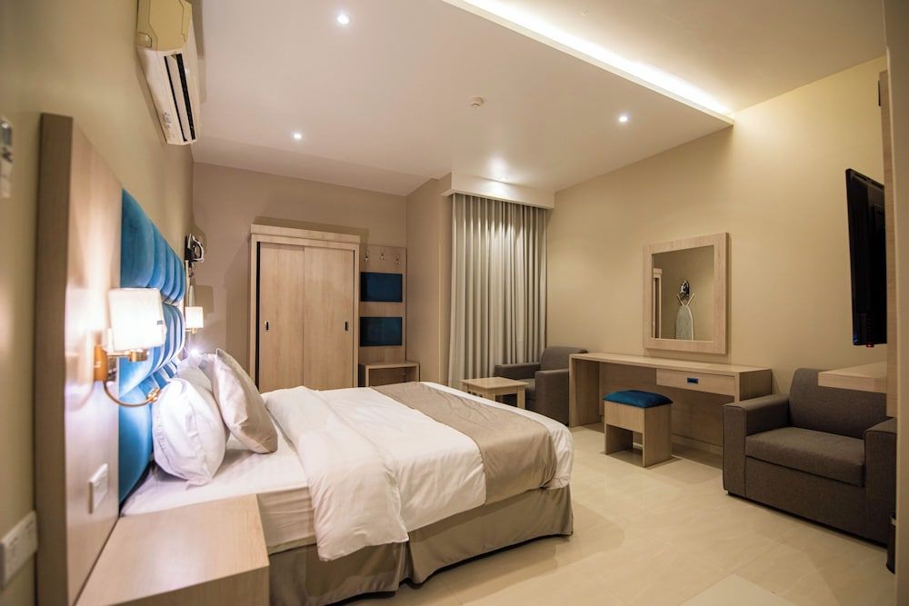 Granada Palace Inn Basic Double Room 2