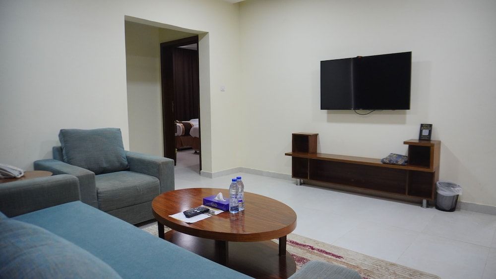 Bristol Hotel Salalah Junior Suite, 1 King Bed 16