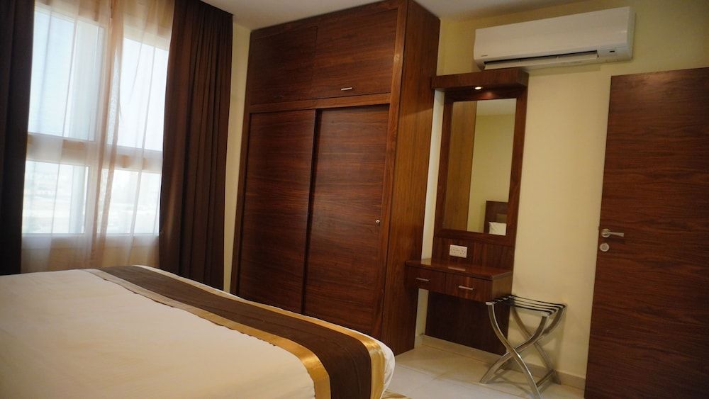 Bristol Hotel Salalah Executive Suite, Multiple Beds 14