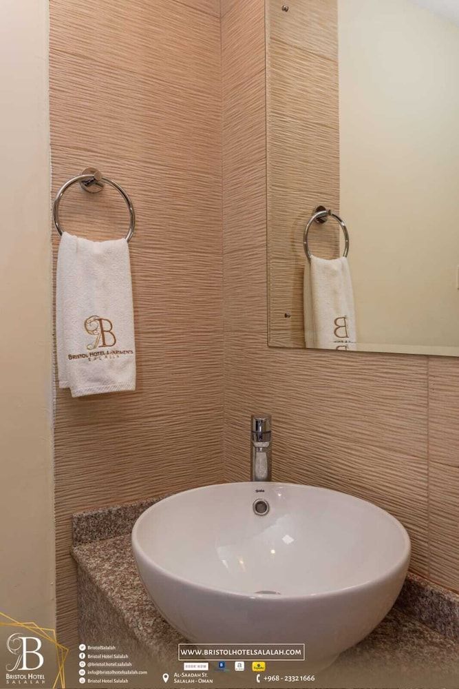 Bristol Hotel Salalah Executive Suite, Multiple Beds 13