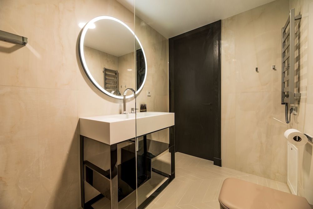 Amsterdam Plaza Royal Suite 2