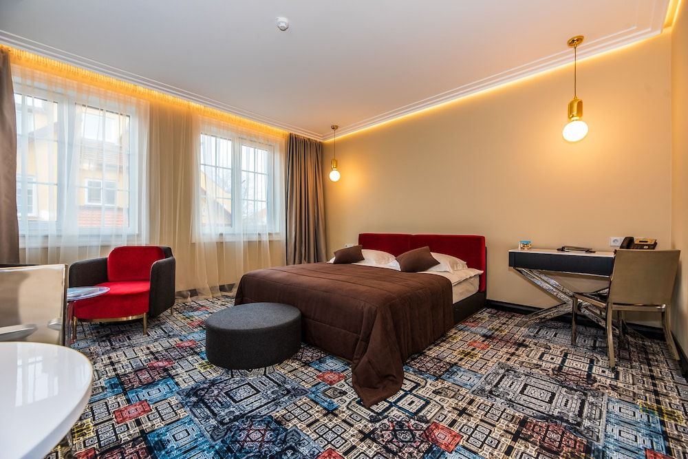 Amsterdam Plaza Standard Double Room