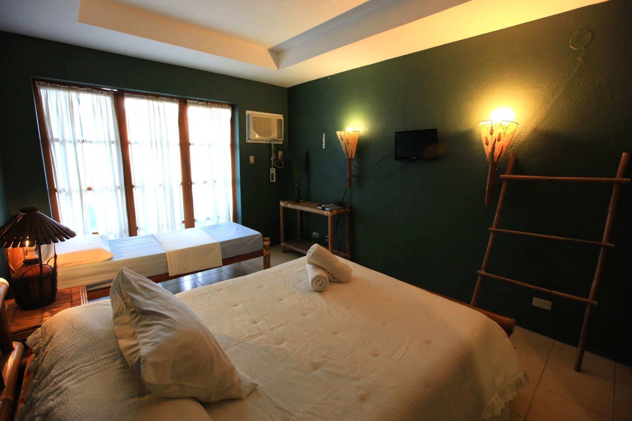 undefined Hannah Hotel 9