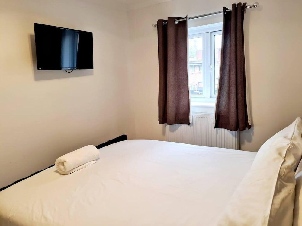undefined Modern & Spacious - Walk to London Excel- Parking 4