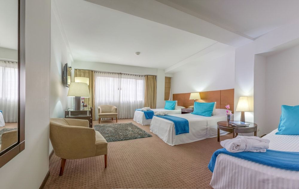 Hotel Augusta Superior Triple Room