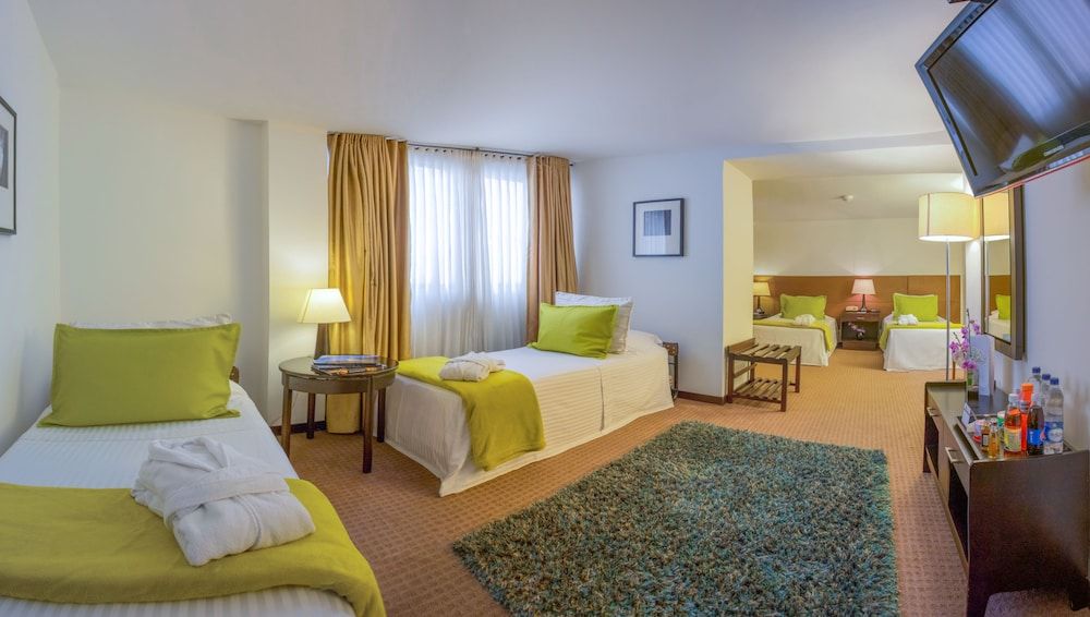 Hotel Augusta Superior Quadruple Room
