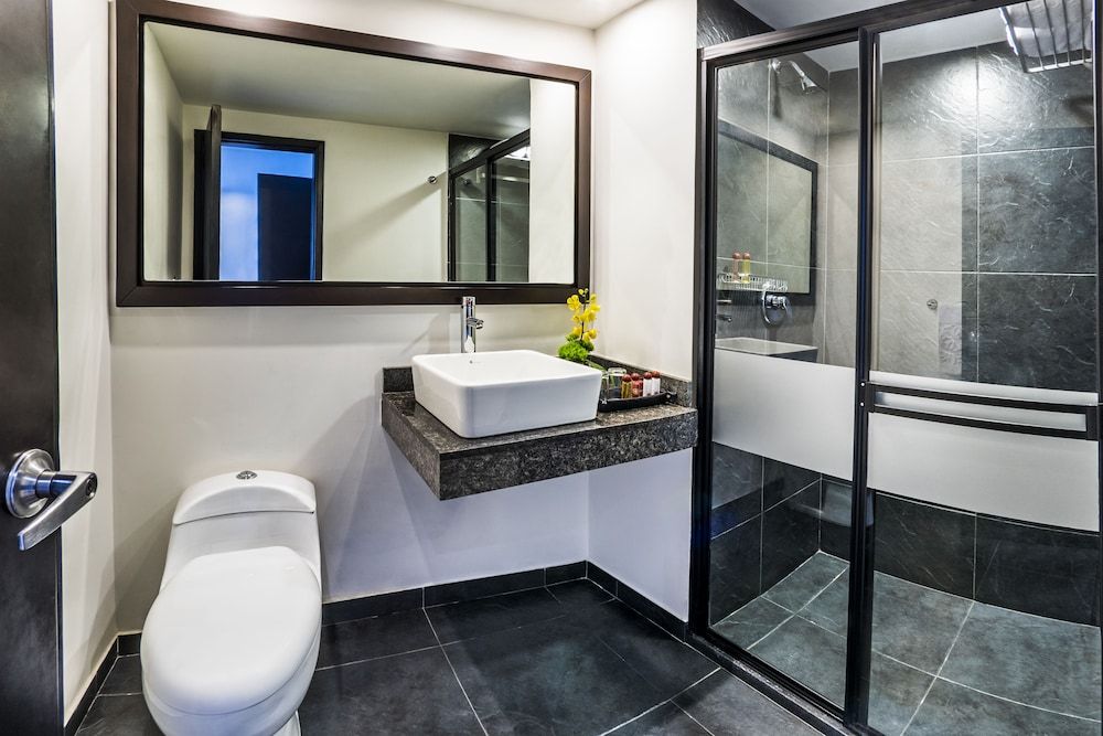 Hotel Augusta Superior Triple Room 4