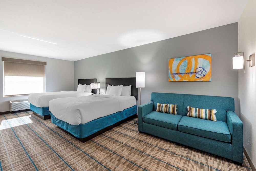 Suite, 2 Queen Beds, Accessible, Non Smoking