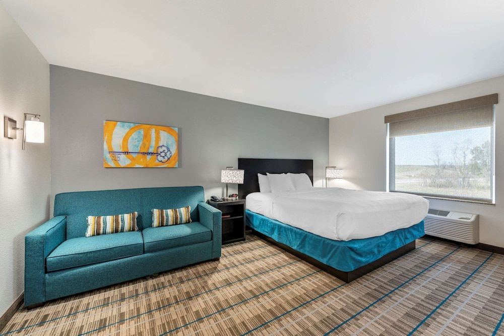 Suite, 1 King Bed, Non Smoking