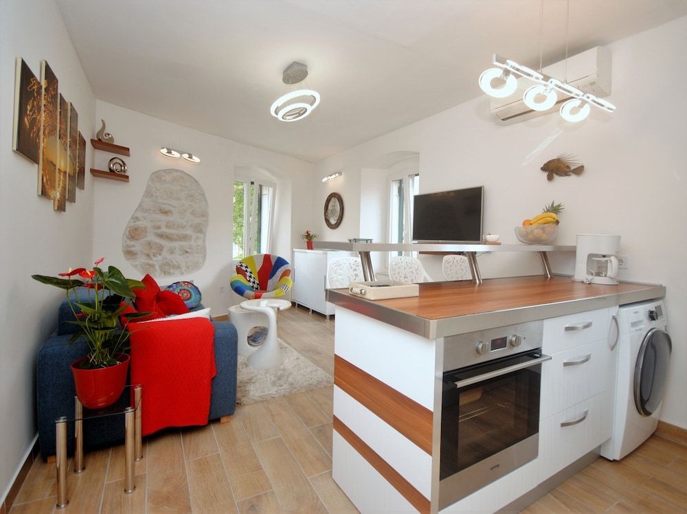 undefined Apartments Kogo 7