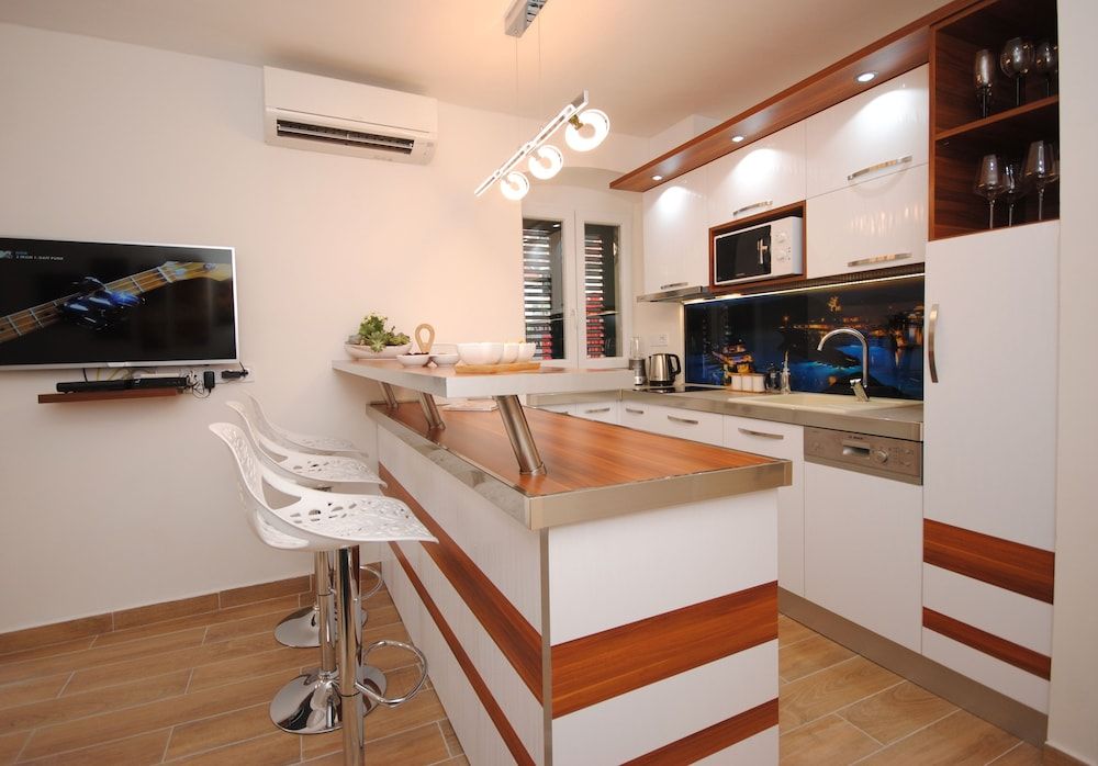 undefined Apartments Kogo 10