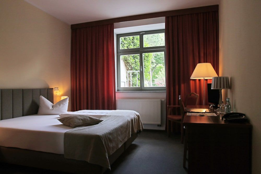 Business Single Room