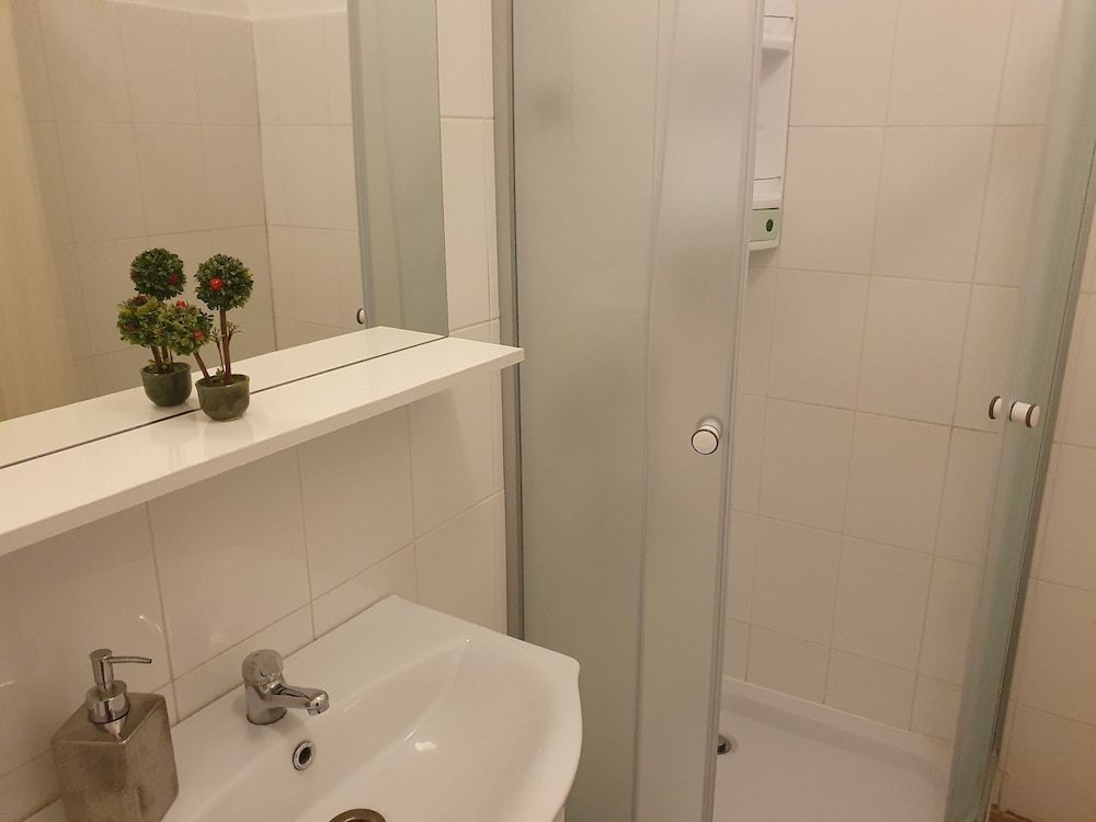The Floor Piata Unirii Classic Double Room 6