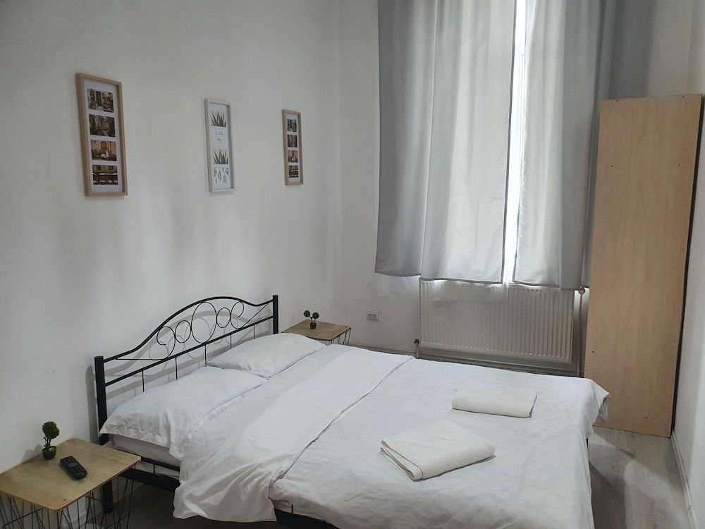 The Floor Piata Unirii Classic Double Room