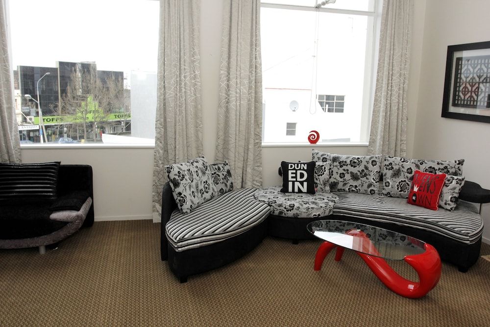 Motel On Carroll Standard Suite, Multiple Bedrooms, Non Smoking, Kitchen (3 bedroom apartment) 13