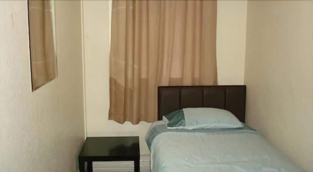 undefined Forest Gate Hotel 3