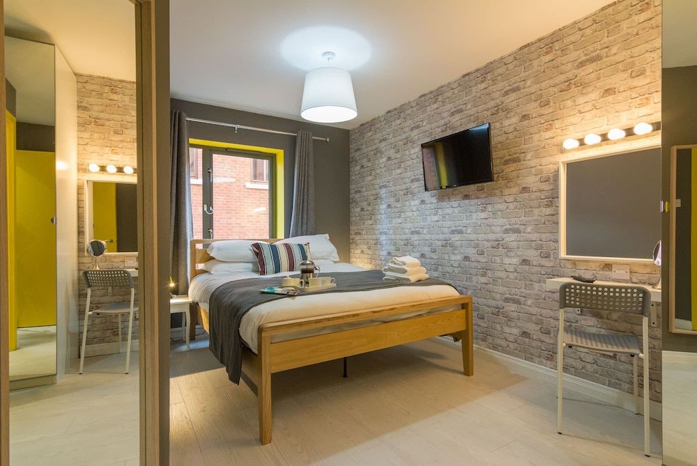 Central Belfast Apartments: Citygate Standard Apartment, Ensuite (2-Bed) 12