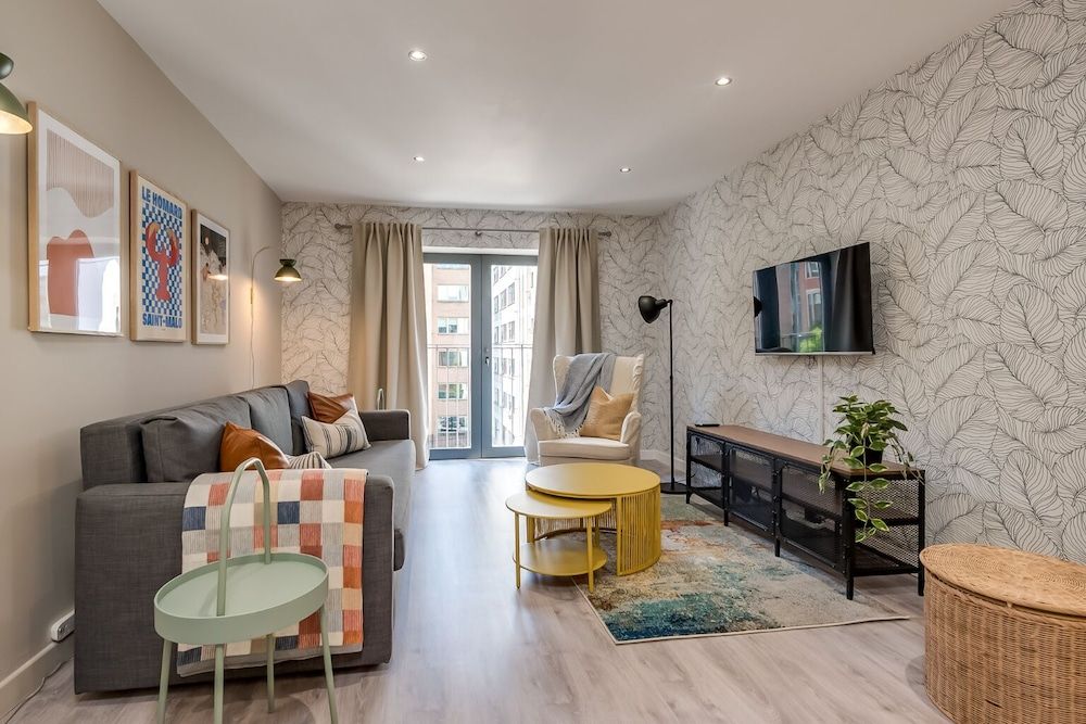 Central Belfast Apartments: Citygate Deluxe Apartment, Ensuite (2 Bed) 15