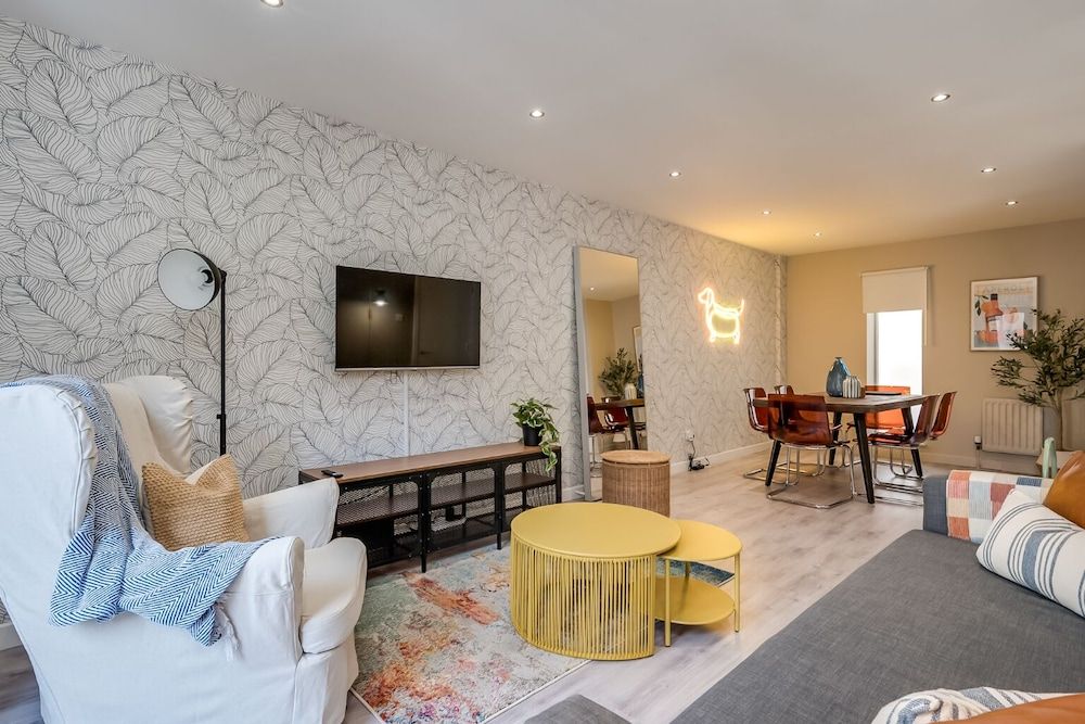 Central Belfast Apartments: Citygate Deluxe Apartment, Ensuite (2 Bed) 16