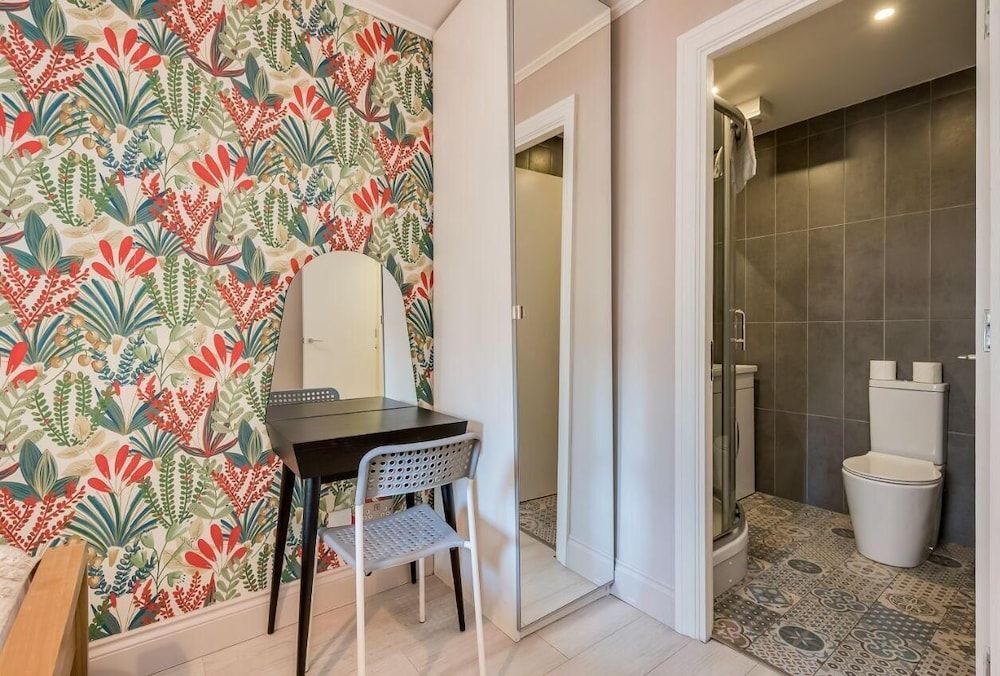 Central Belfast Apartments: Citygate Deluxe Apartment, Ensuite (2 Bed) 10