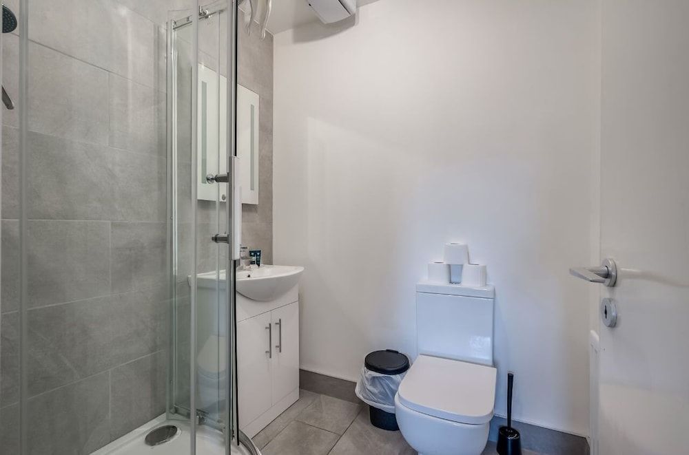 Central Belfast Apartments: Citygate Apartment, Ensuite (2-Bed) 18