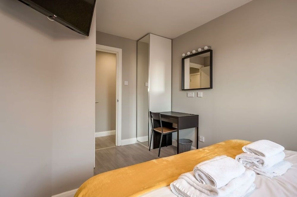 Central Belfast Apartments: Citygate Apartment, Ensuite (2-Bed) 3