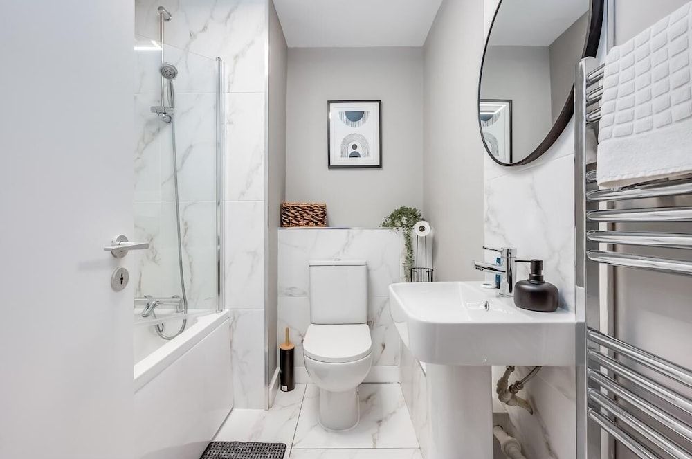 Central Belfast Apartments: Citygate Apartment, Ensuite (2-Bed) 20