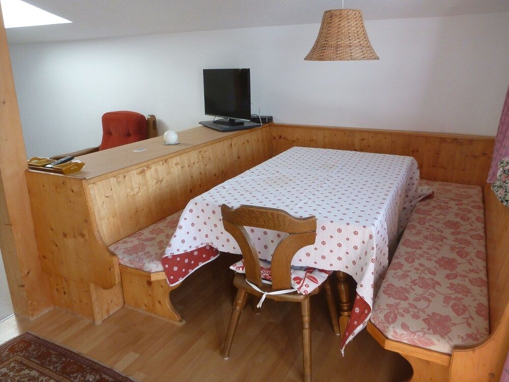 Luxury Apartment, 2 Bedrooms, Mountain View (Galzig)