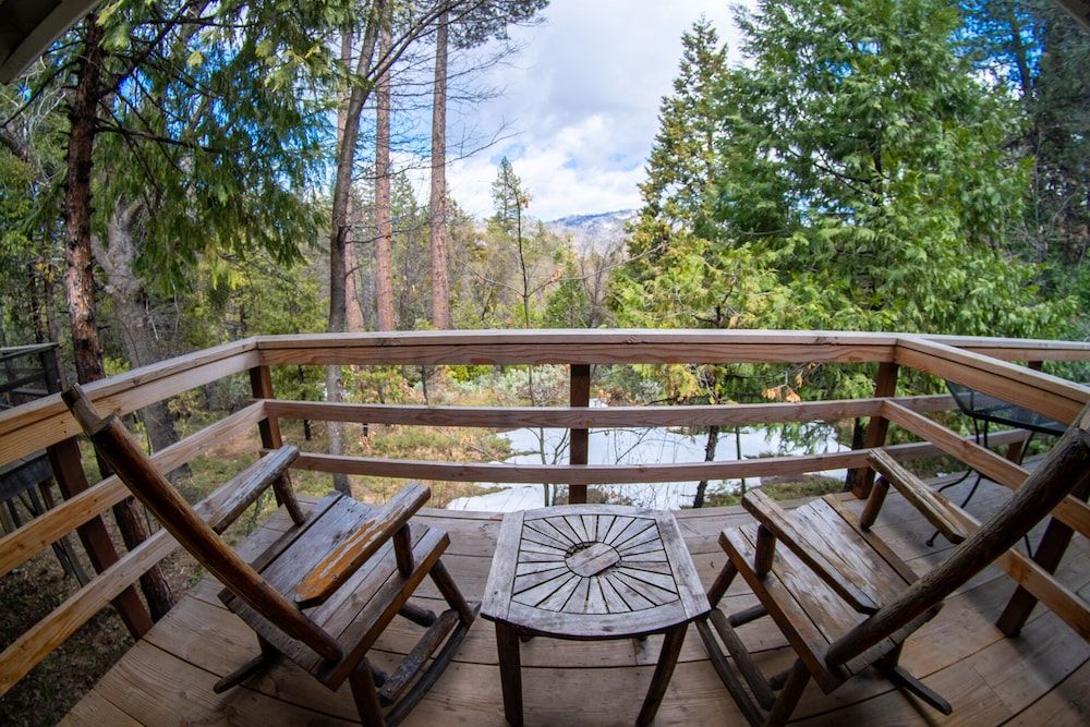 Narrow Gauge Inn Double Room 3