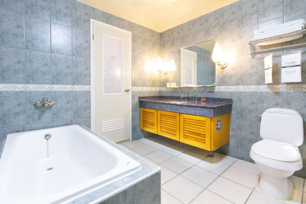 Daniel Motel Quadruple Room 5