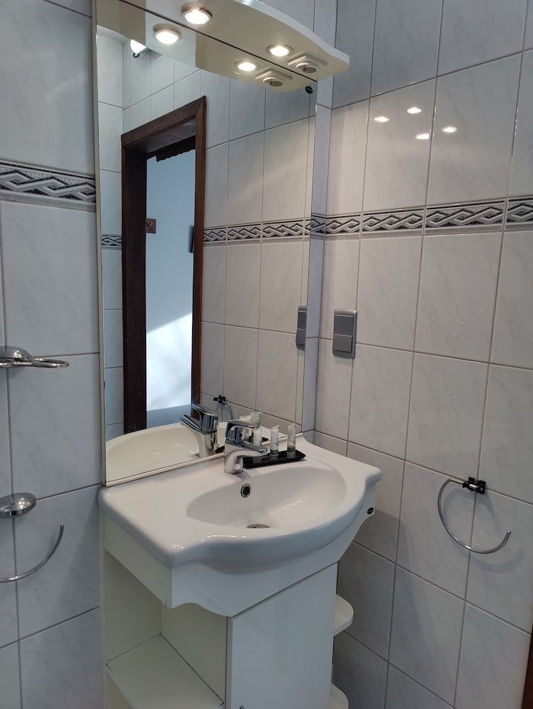 Bokrijks Hotel Basic Single Room 4