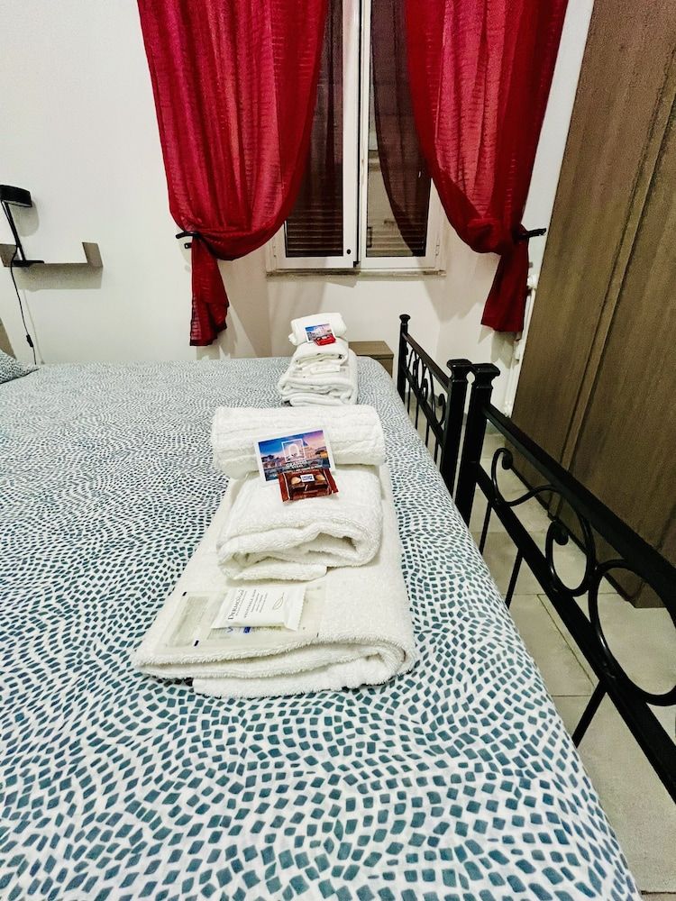 Grandis Rooms Double or Twin Room (Claudia) 9