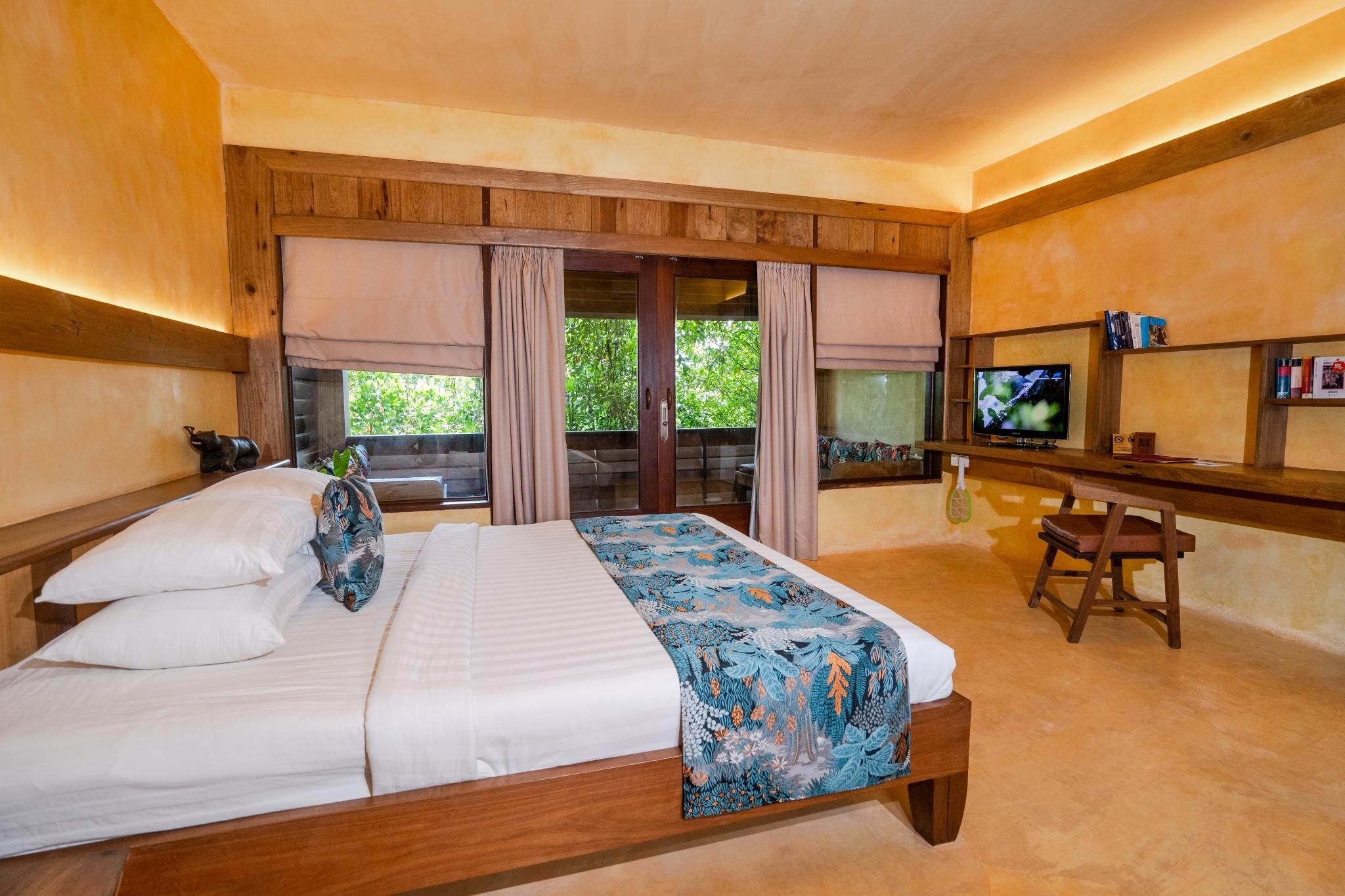 Sunset Room
