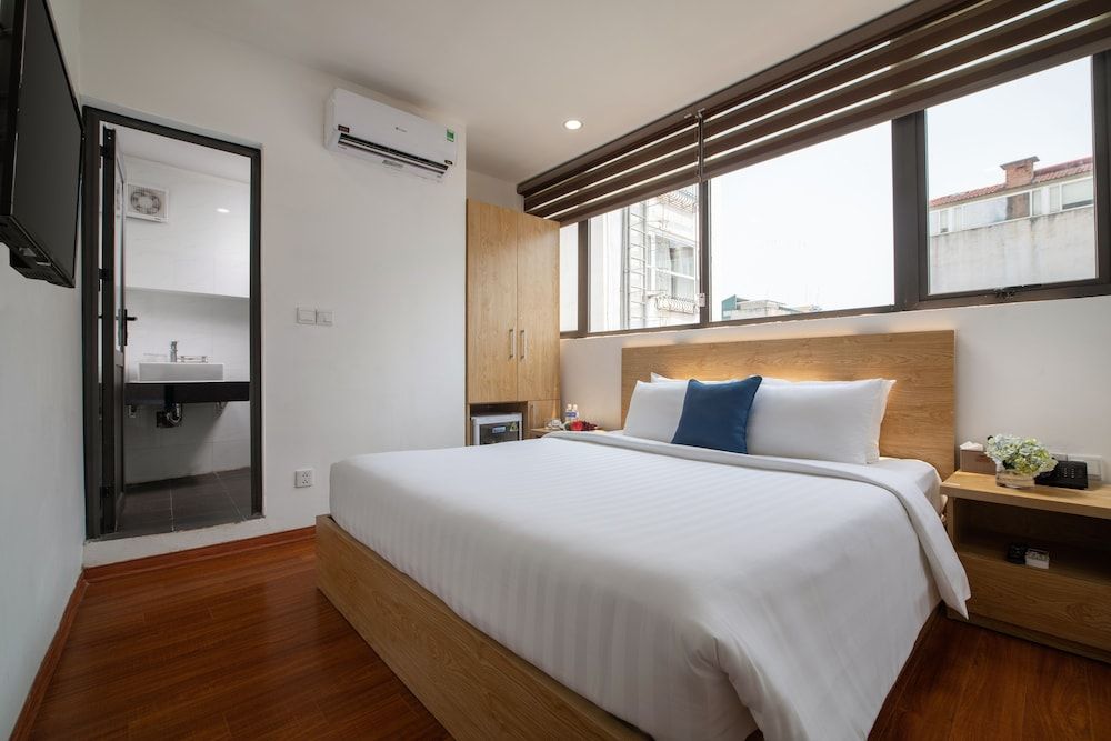 Deluxe Double or Twin Room