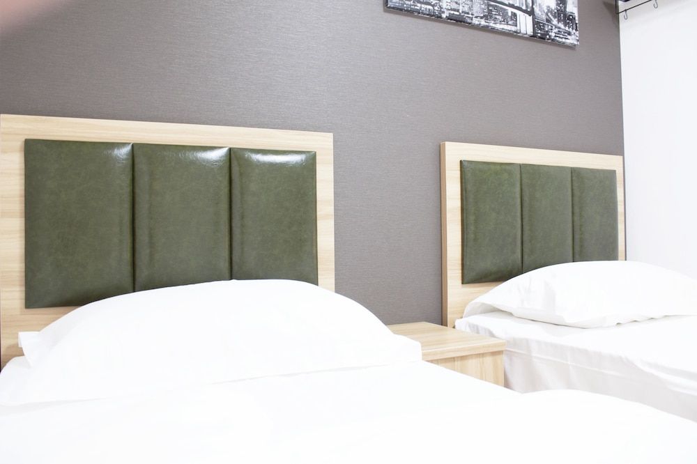 undefined Hotel Shu 4