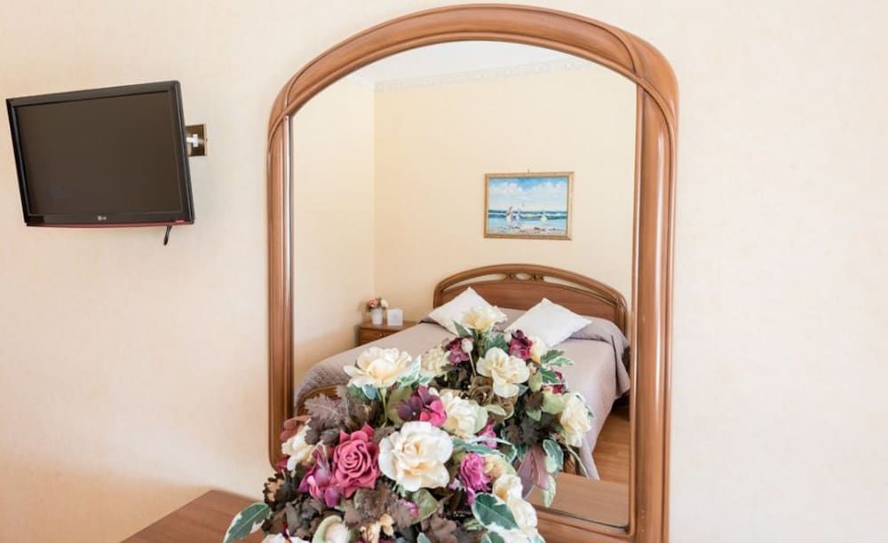 Hotel Cremona Double Room 5