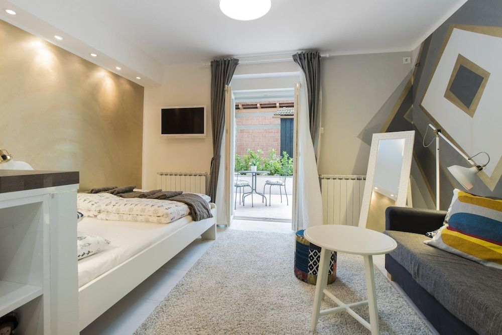 Witty Please & Bardot City Studio 10