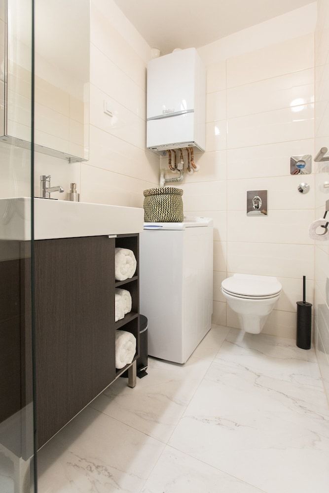 Witty Please & Bardot City Studio 13