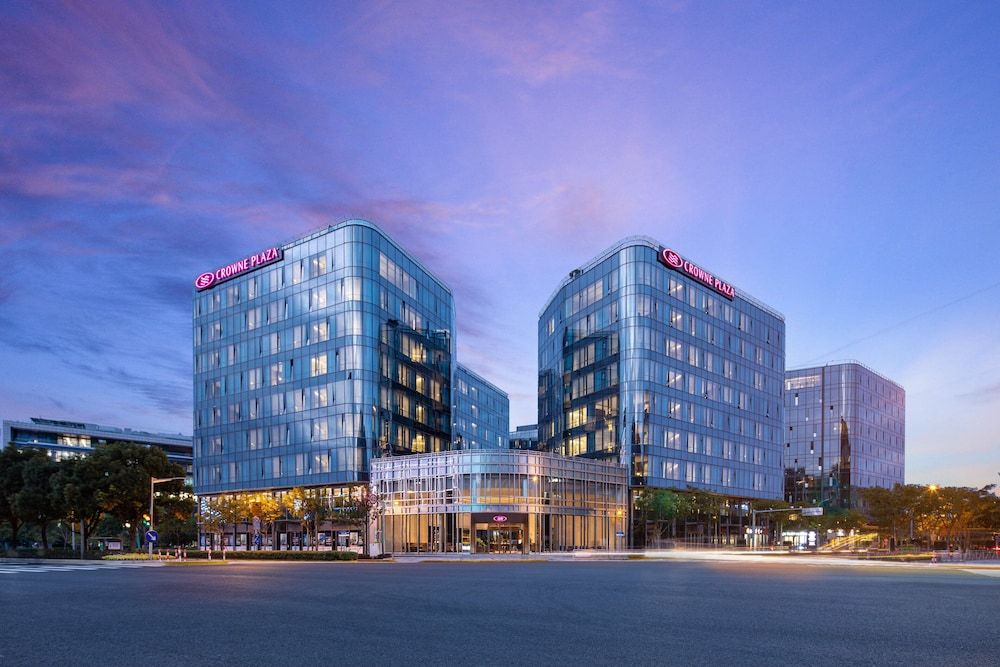 undefined Crowne Plaza Shanghai Hongqiao by IHG 6