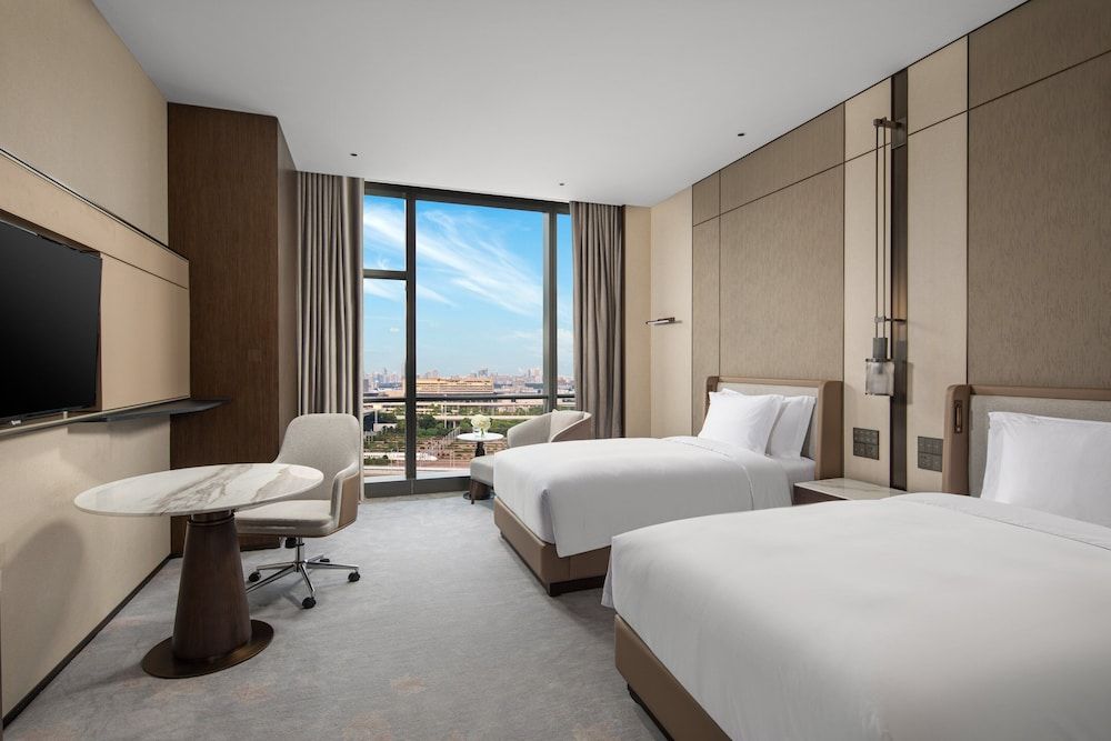 undefined Crowne Plaza Shanghai Hongqiao by IHG 4