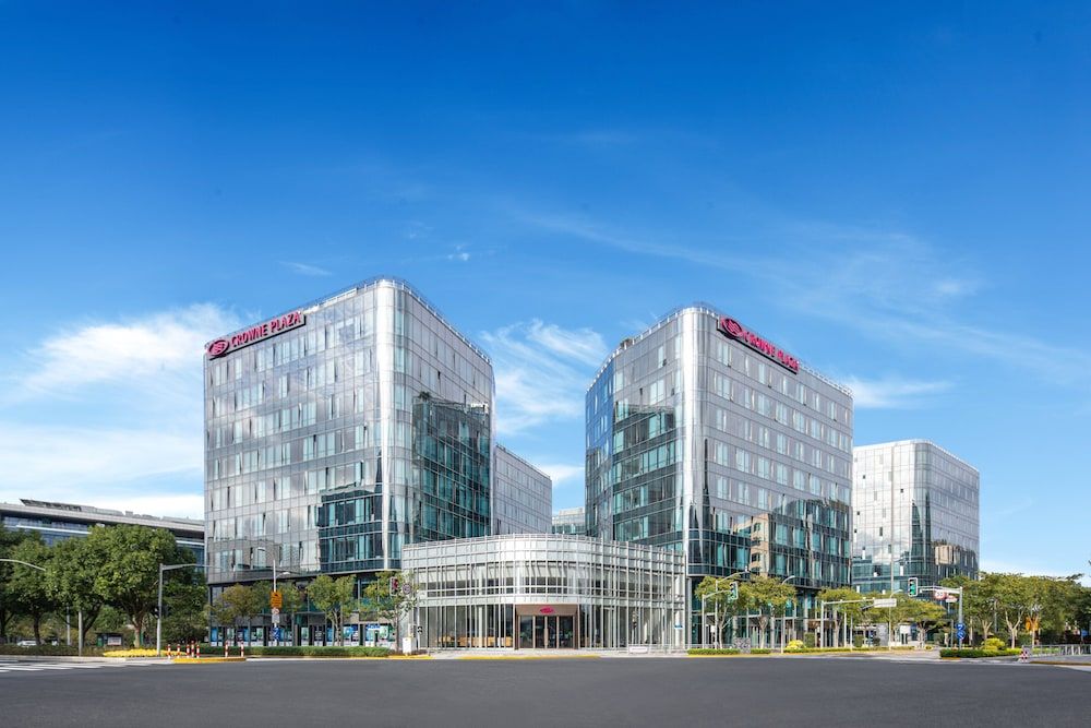 undefined Crowne Plaza Shanghai Hongqiao by IHG 10