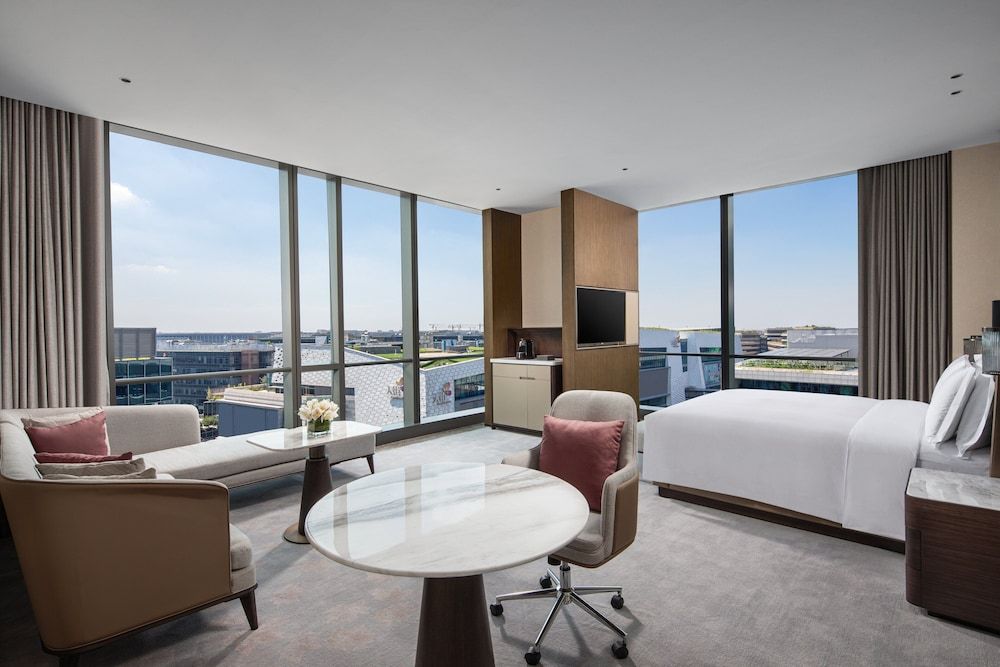 undefined Crowne Plaza Shanghai Hongqiao by IHG 5