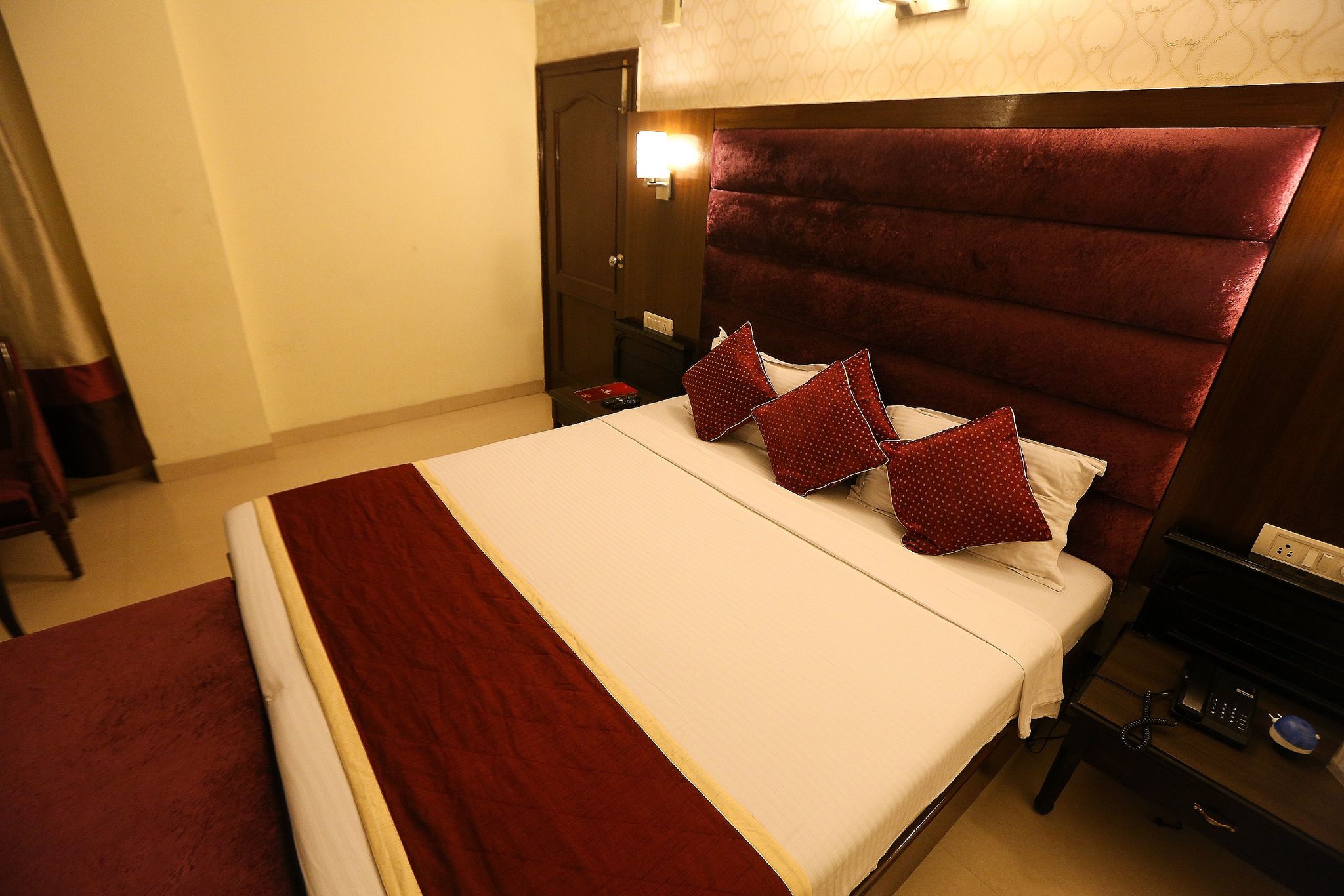 Hotel City Heart Premium Super Deluxe Room 5